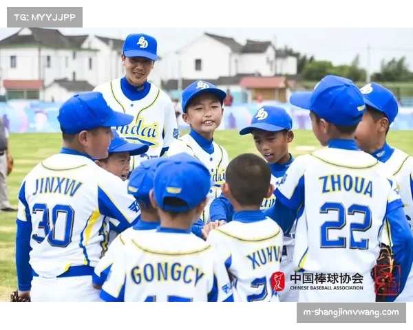 浙江省青少年棒球锦标赛在平湖徐家埭国际棒球场开幕，22支队伍近500名选手参赛